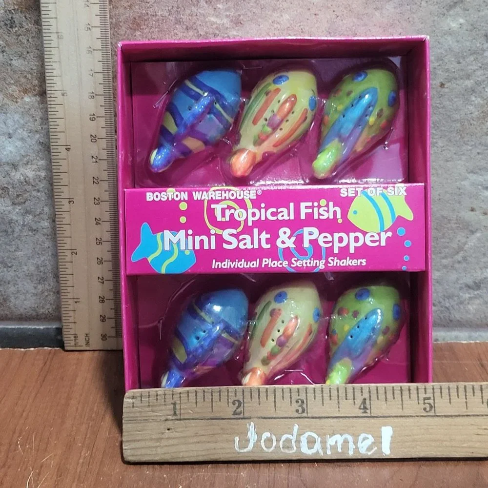Boston Warehouse Tropical Fish Mini Salt & Pepper Shakers Set of 6 NIB